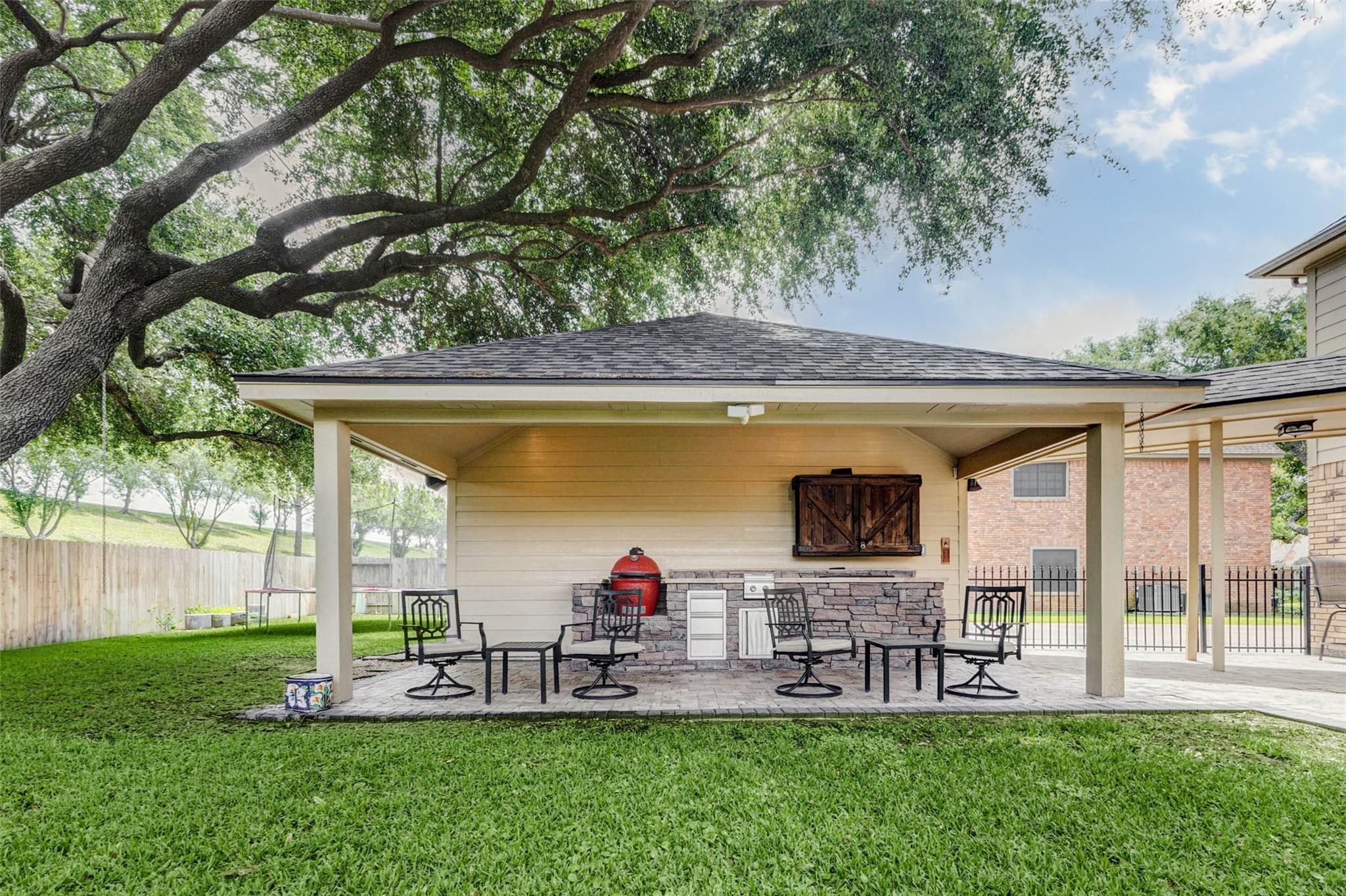 1707 Breezy Bend Drive
