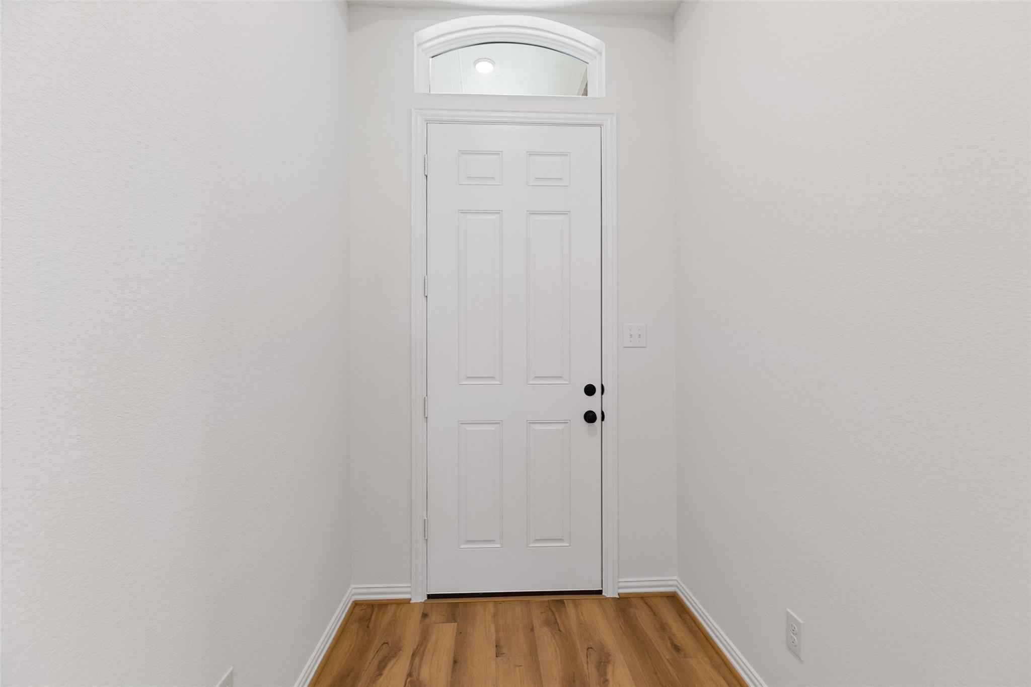 32018 Hoptree Lane