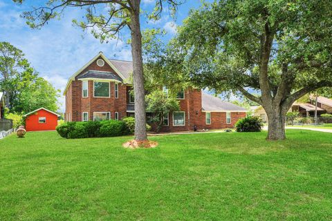 Photo of 3515 Kansas Street, Fresno, TX 77545 (MLS # 85260682)
