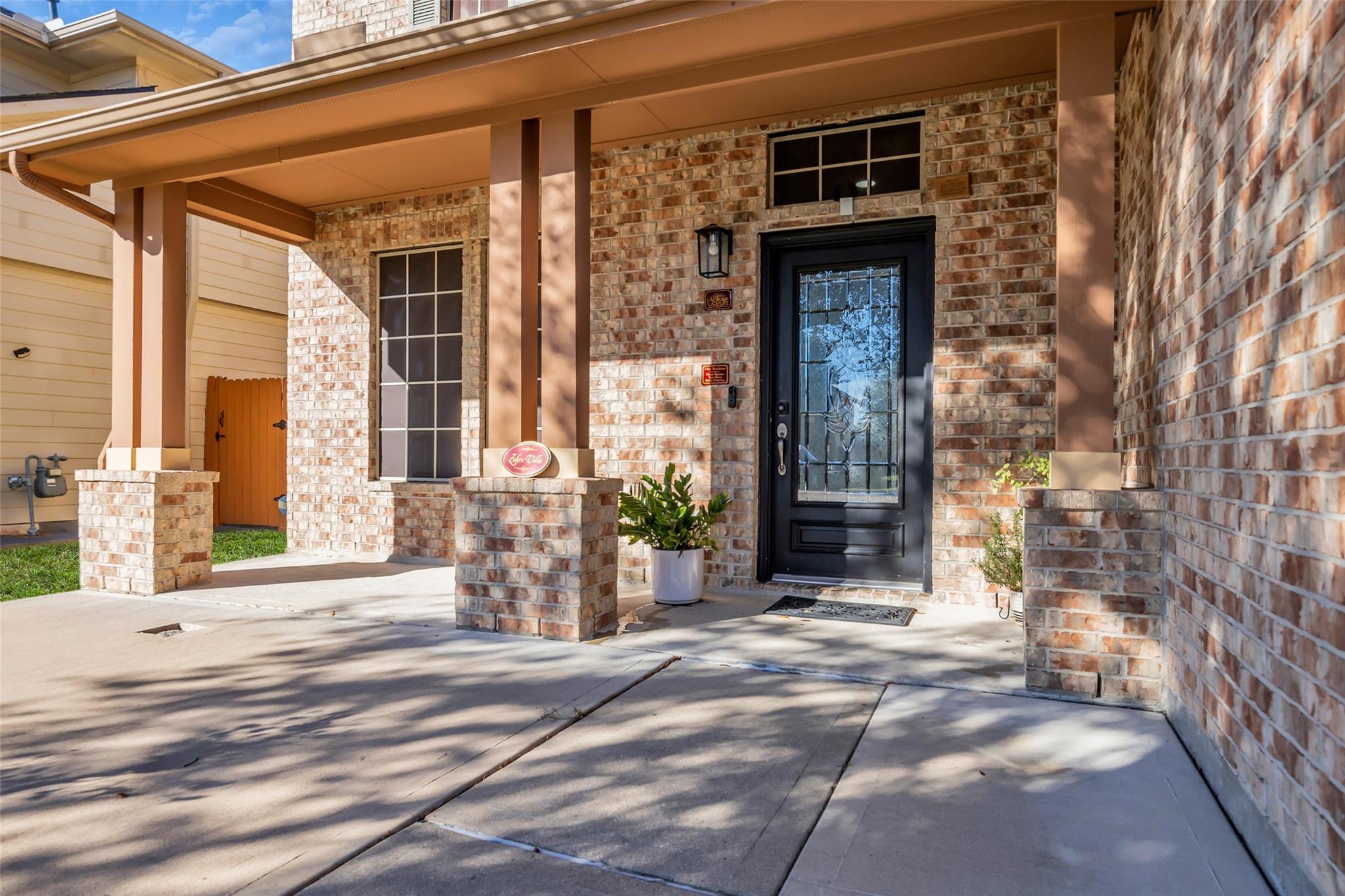 20102 Breezy Oak Court