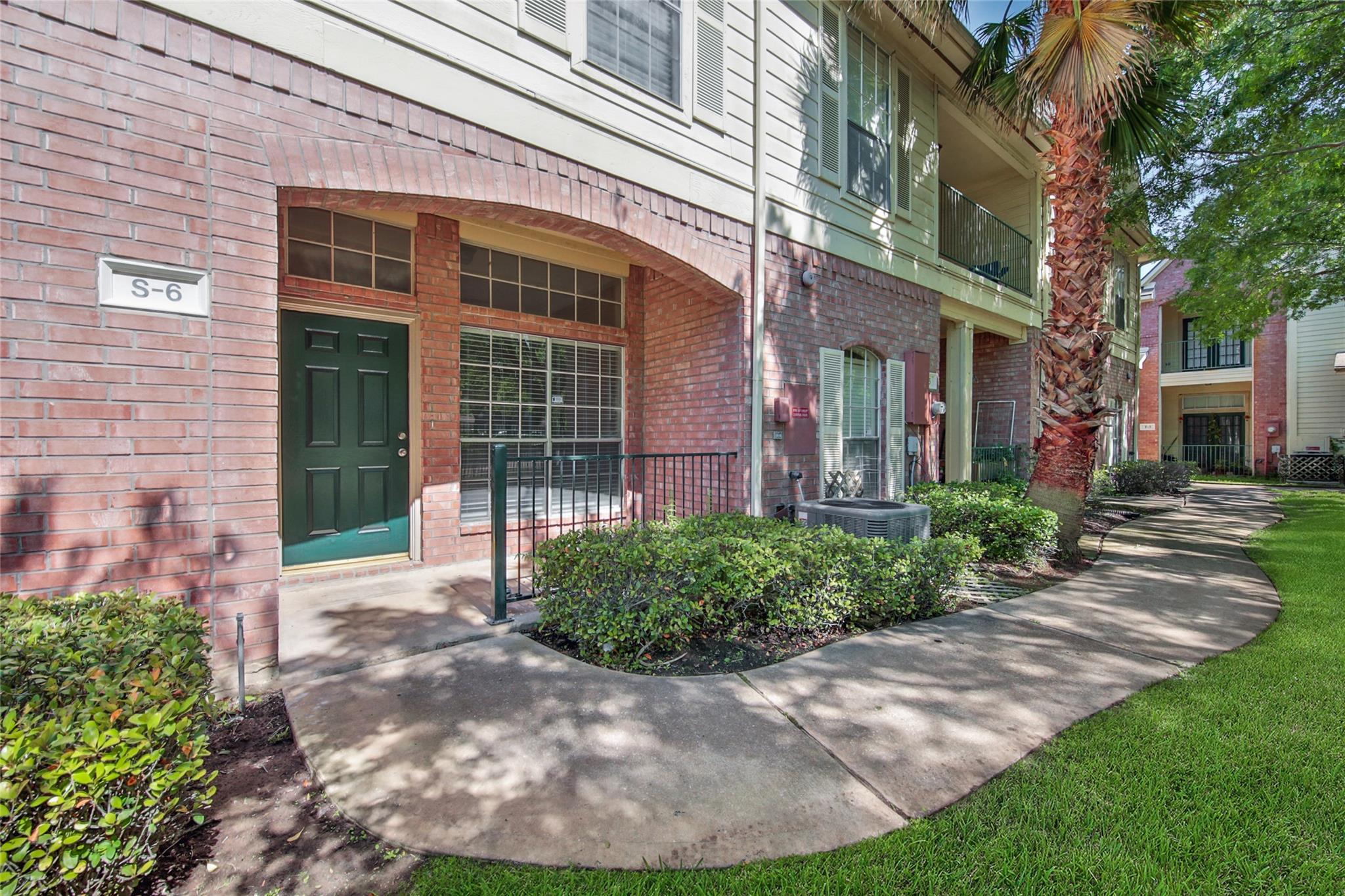 2710 Grants Lake Boulevard S6