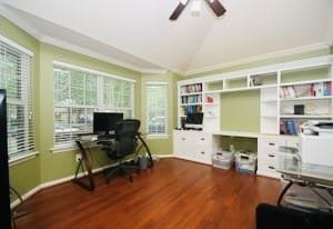 5655 Horseshoe Falls