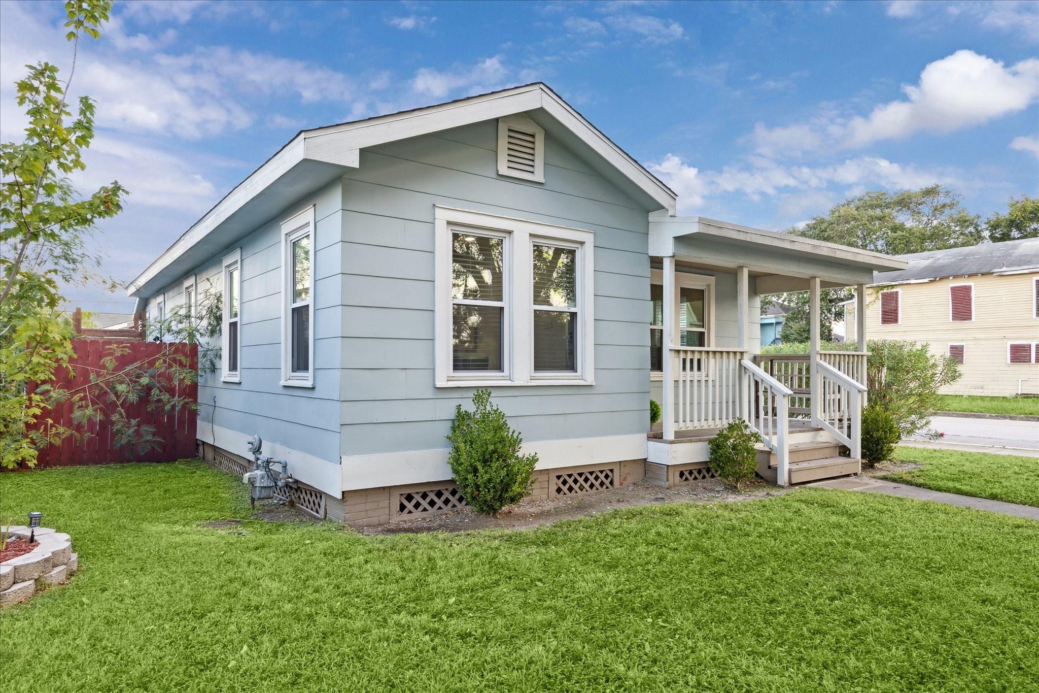 4102 Avenue M 1/2