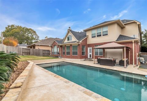 Photo of 2107 Fern Creek Trail, Houston, TX 77345 (MLS # 61280816)