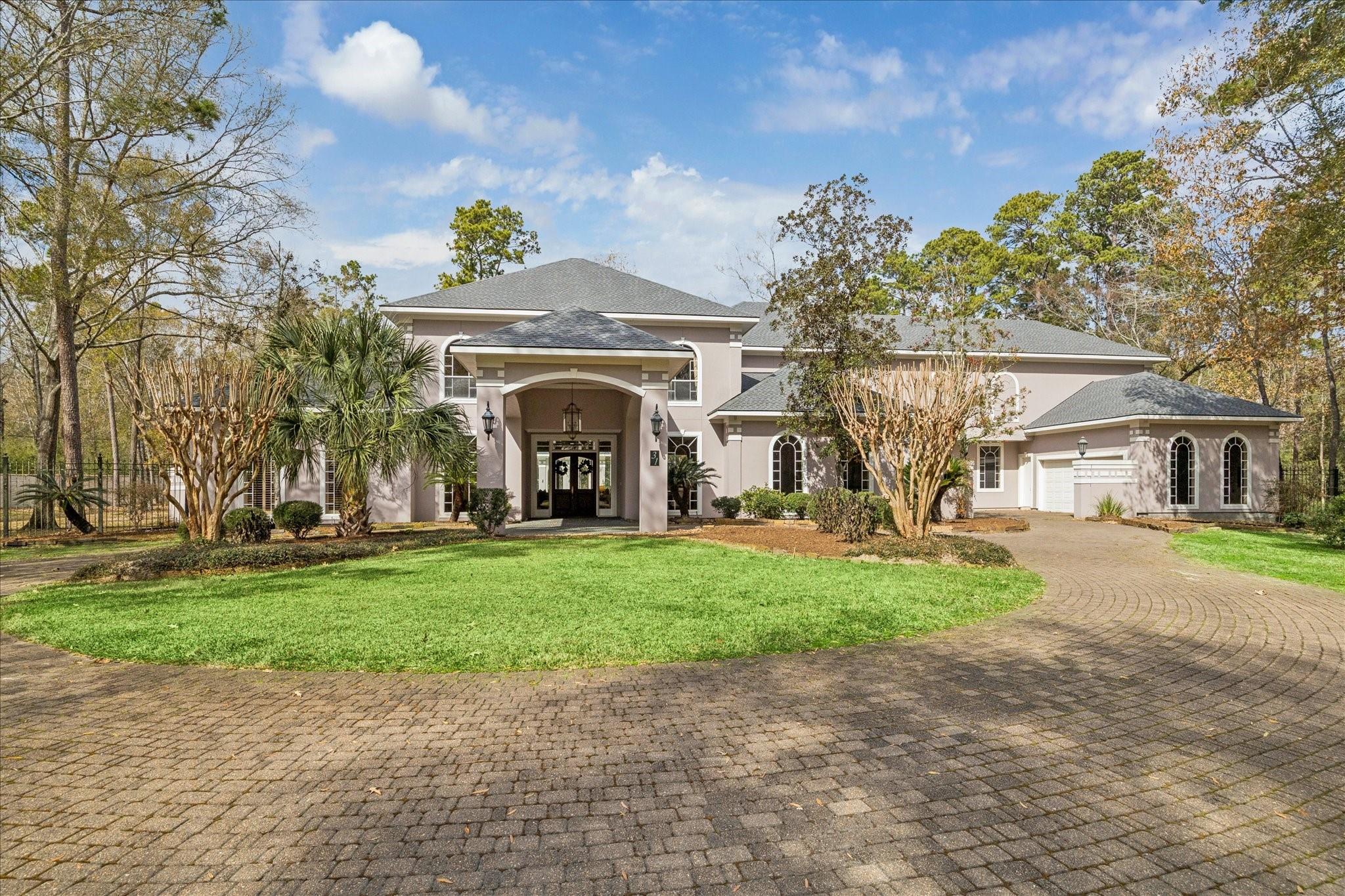 31 Enchanted Woods Drive