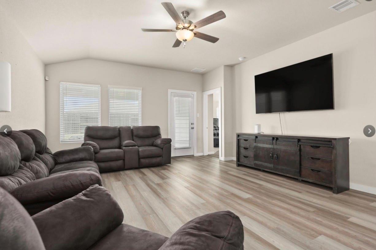 10218 Hermann Trace