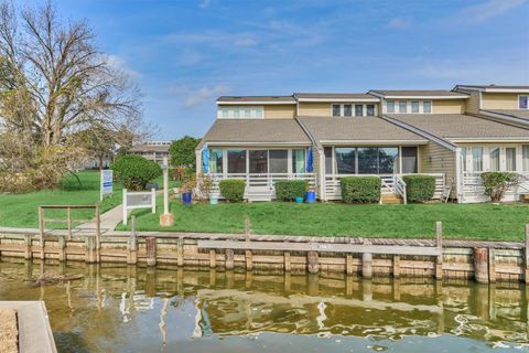 1 April Point Drive S Conroe TX 77356