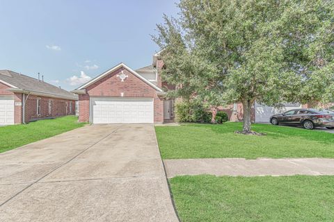 Photo of 7206 Avon Park Lane, Houston, TX 77083 (MLS # 4119311)