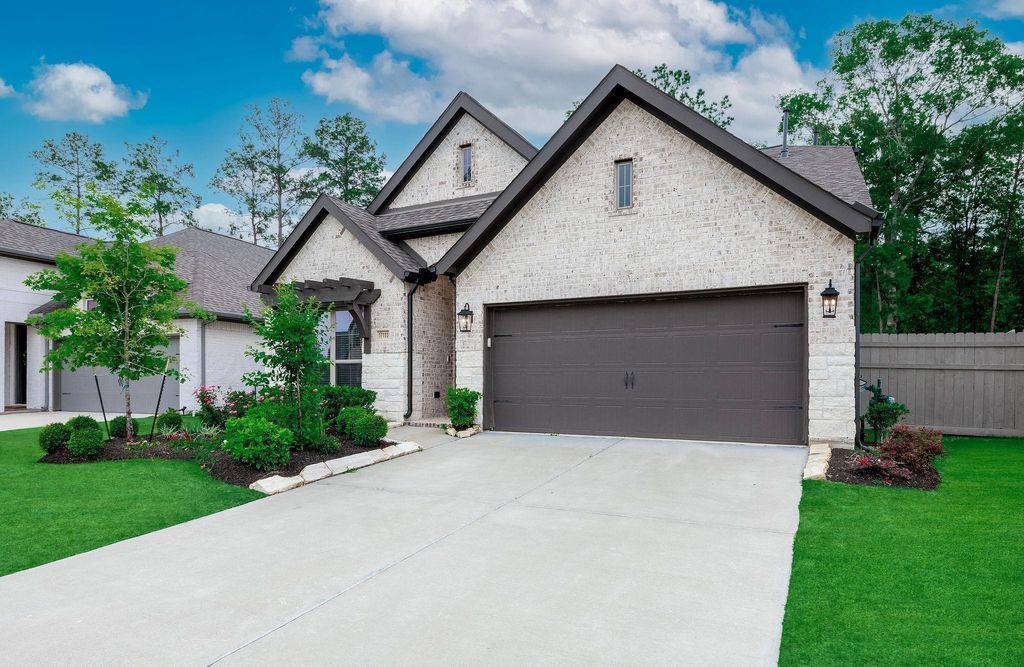 Photo of 17155 Crimson Crest Drive, Conroe, TX 77302 (MLS # 91405285)