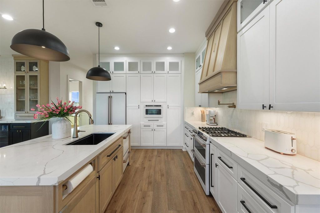 Photo of 2523 103rd Street, Galveston, TX 77554 (MLS # 72000675)