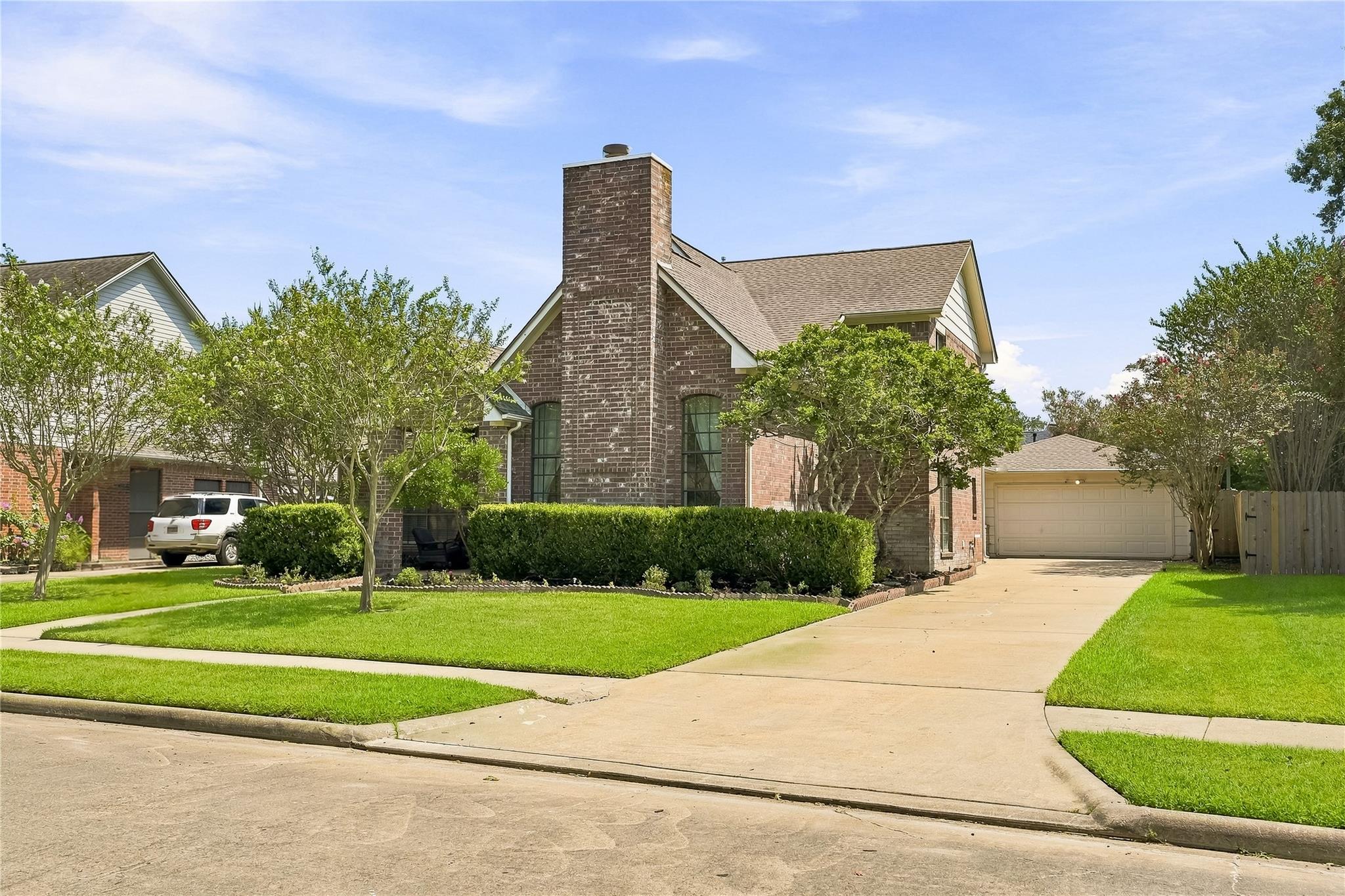 706 Fernglade Drive