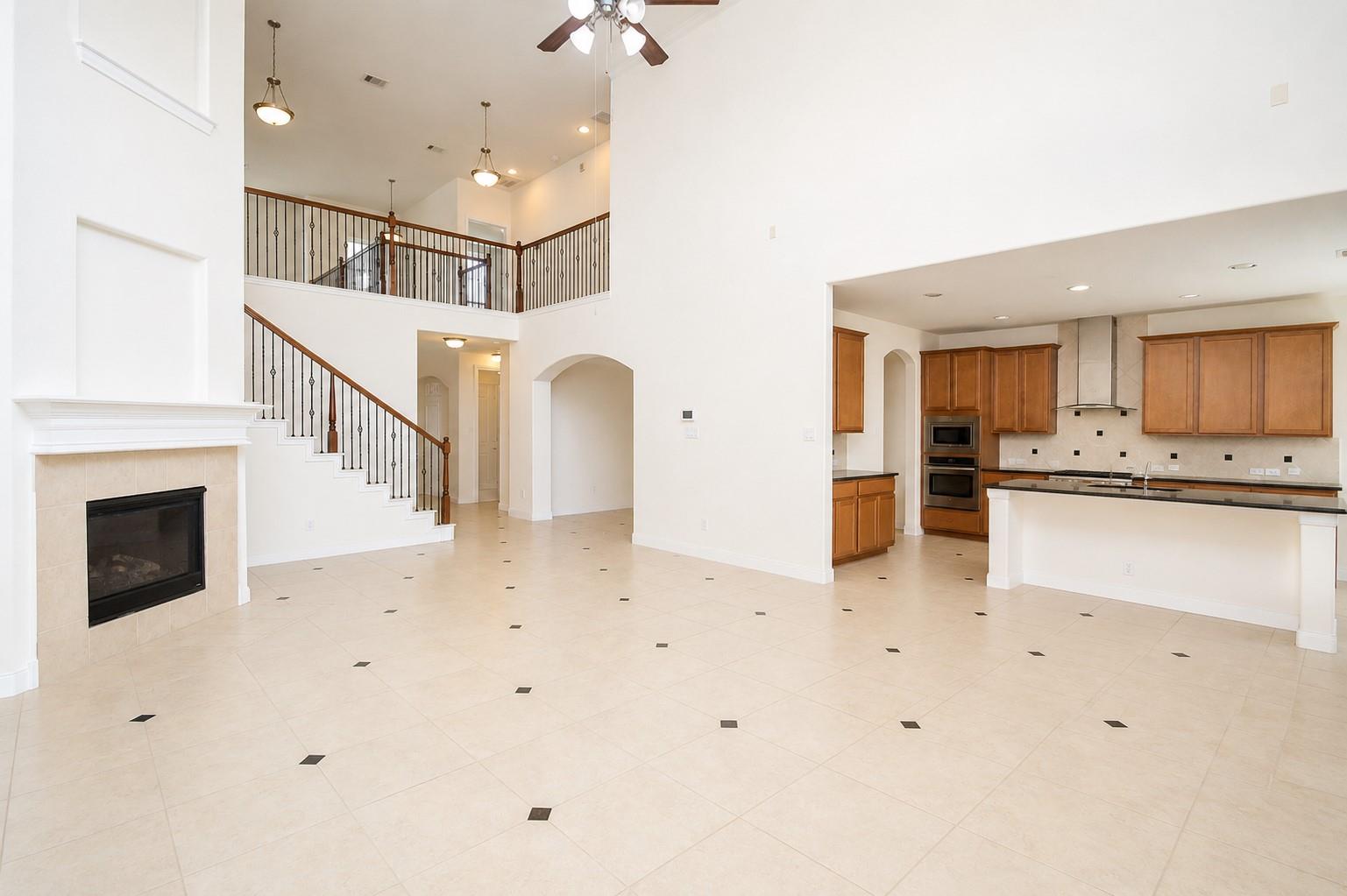 27411 Canyon Reach Drive