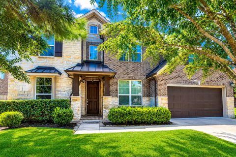 Homes For Sale - 27411 Canyon Reach Drive<br/> Katy, TX 77494