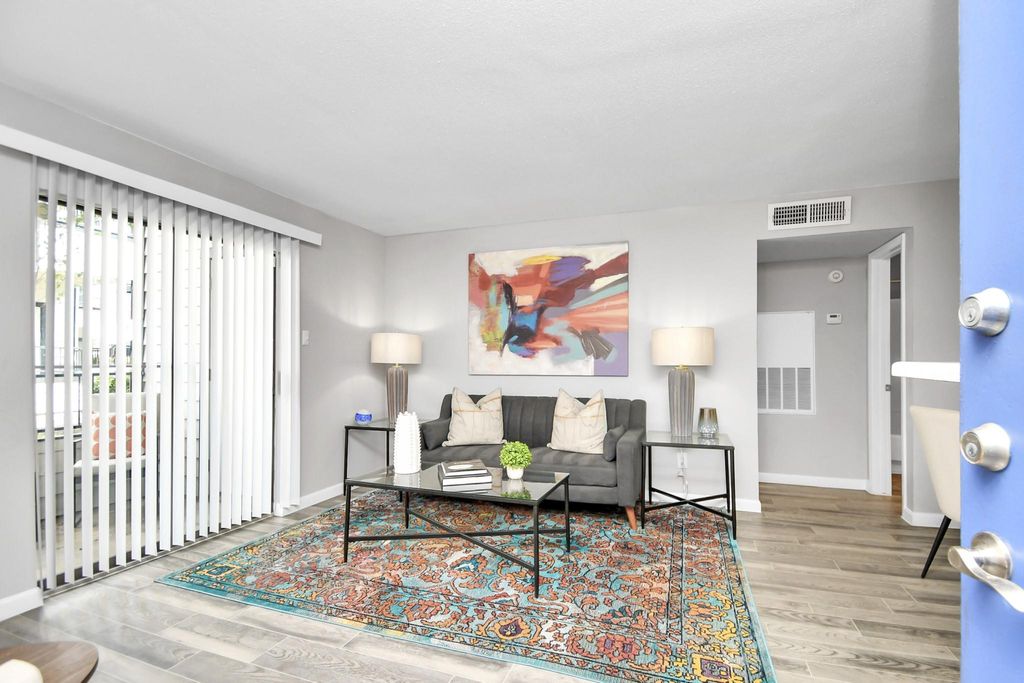 Photo of 2701 W Bellfort Avenue #1016, Houston, TX 77054 (MLS # 13380294)