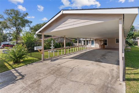 Photo of 10613 Chadwick Street, Houston, TX 77029 (MLS # 32043378)