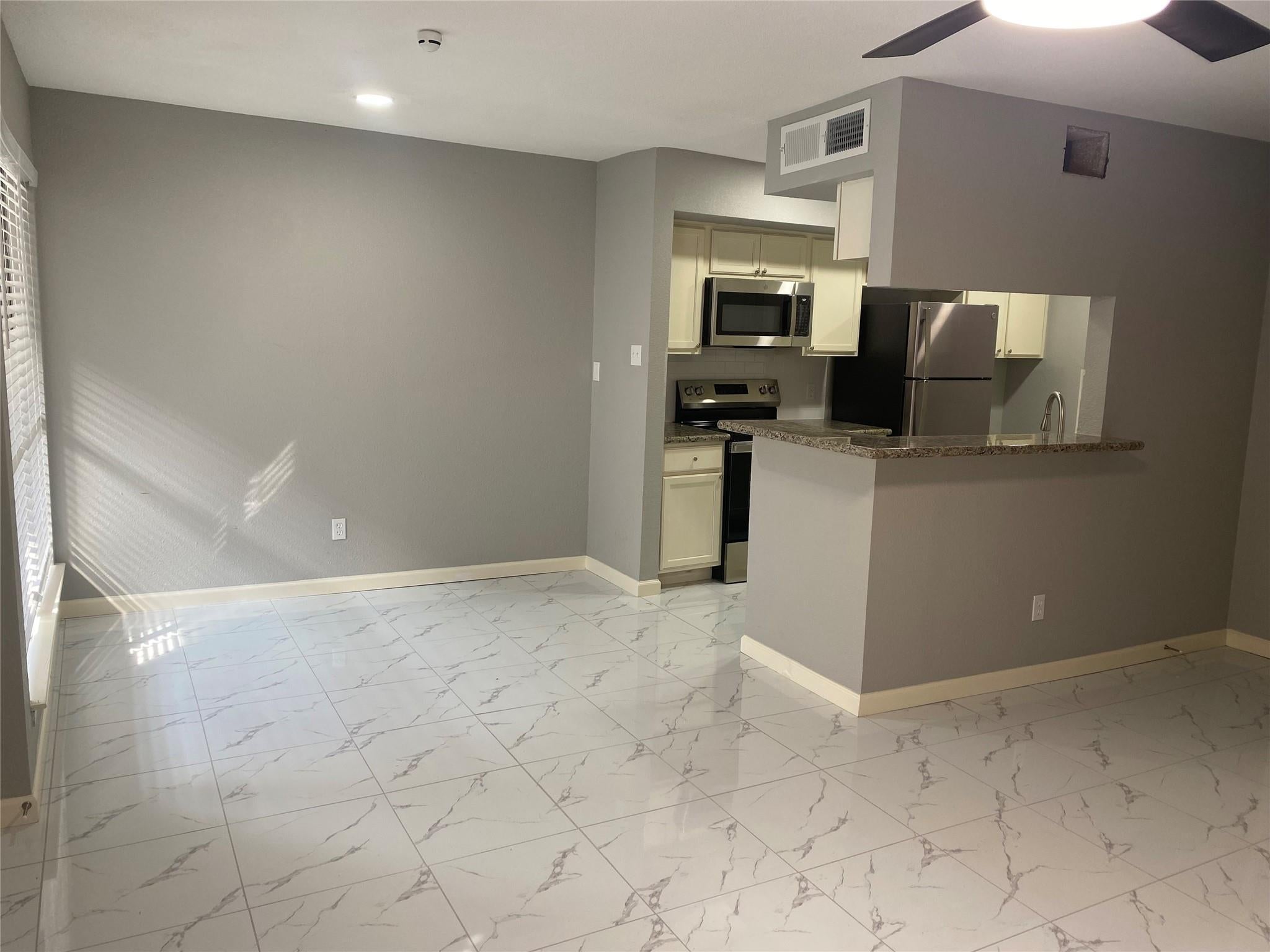 6633 W Airport Boulevard 1304