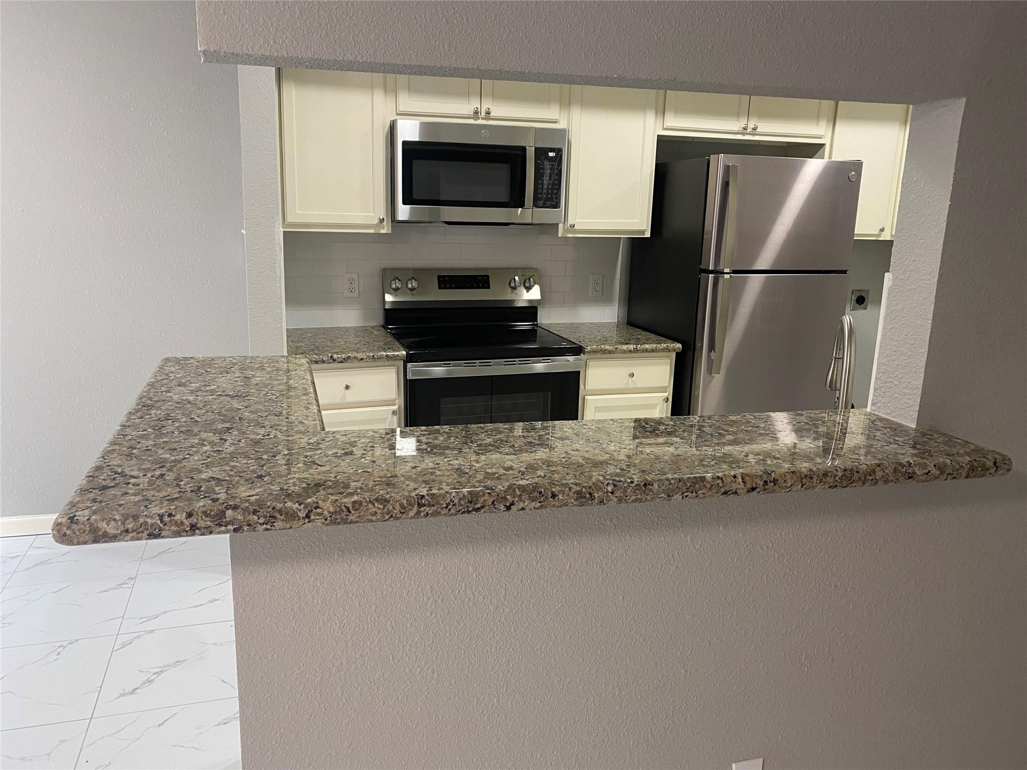 6633 W Airport Boulevard 1304