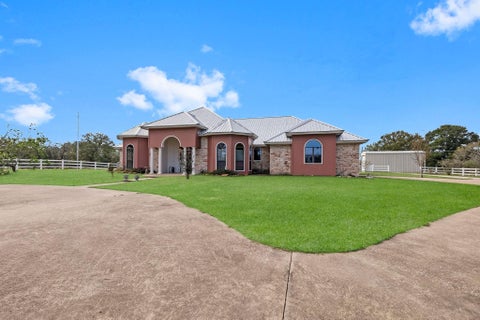 Photo of 485 Kesinger Road, Groveton, TX 75845 (MLS # 46848181)