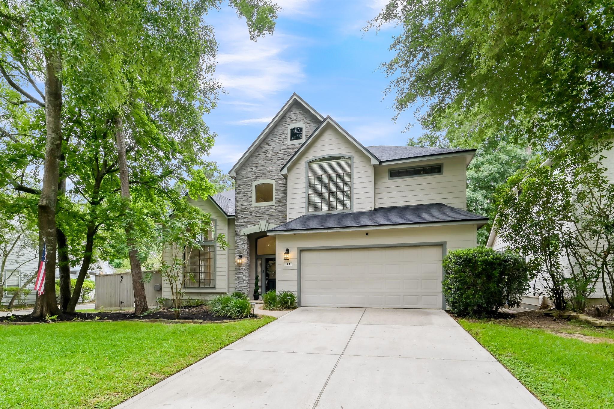 94 N Cochrans Green Circle