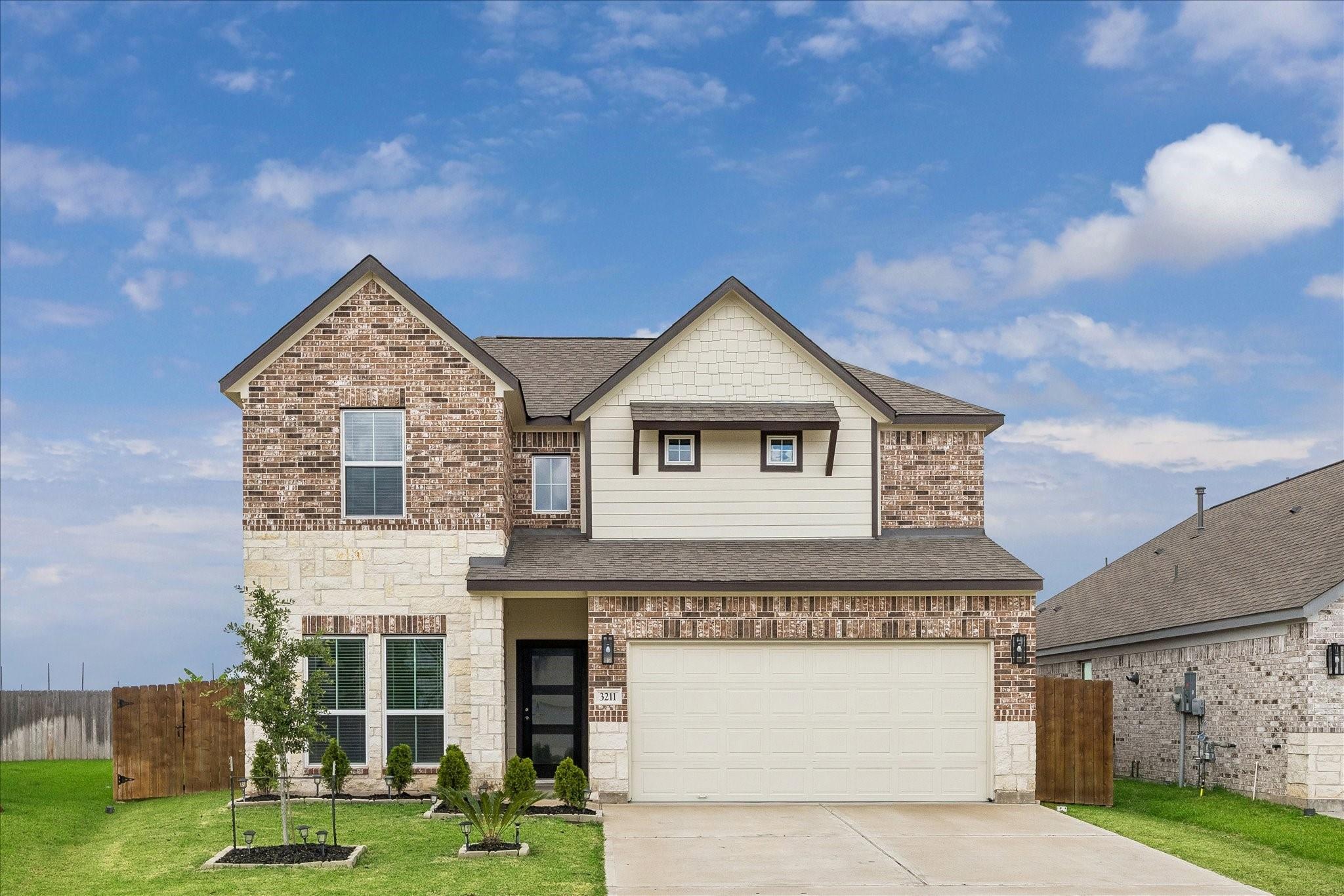 3211 Overcup Oak Court
