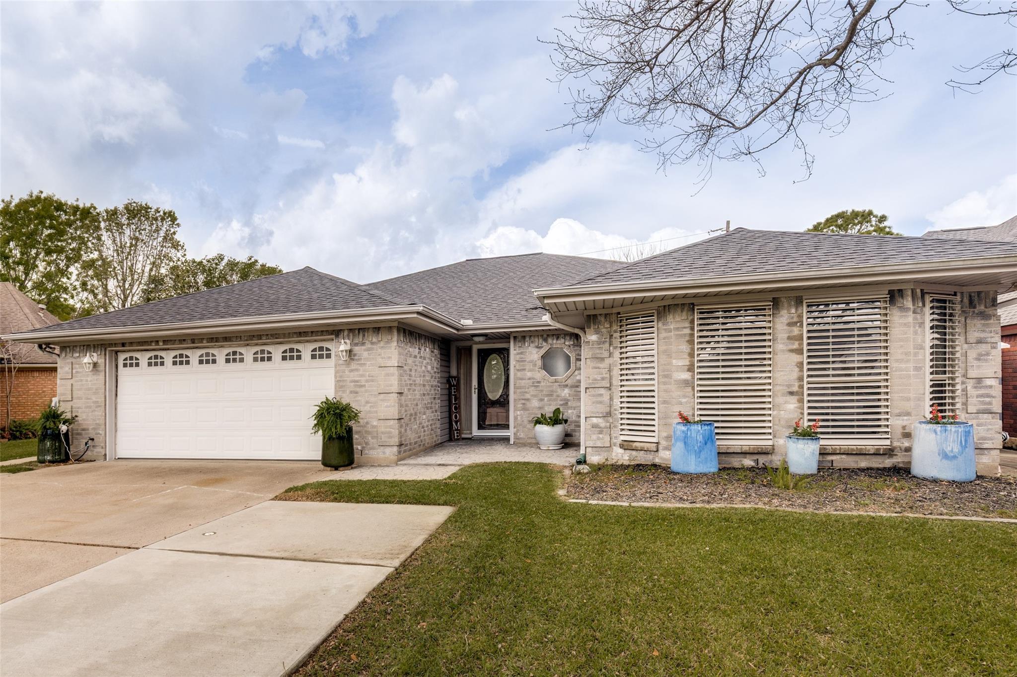 2507 N 18th Street N