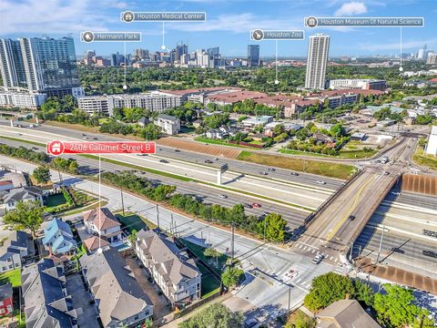 Photo of 2406 Calumet Street, Houston, TX 77004 (MLS # 85708913)