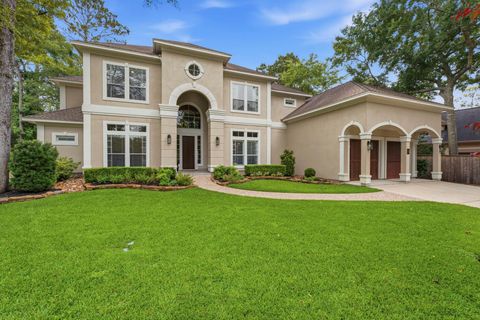 Photo of 30 Freestone Place, The Woodlands, TX 77382 (MLS # 83759711)