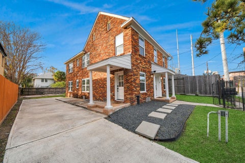 Photo of 1508 Ridgewood Street #A, Houston, TX 77006 (MLS # 56052172)