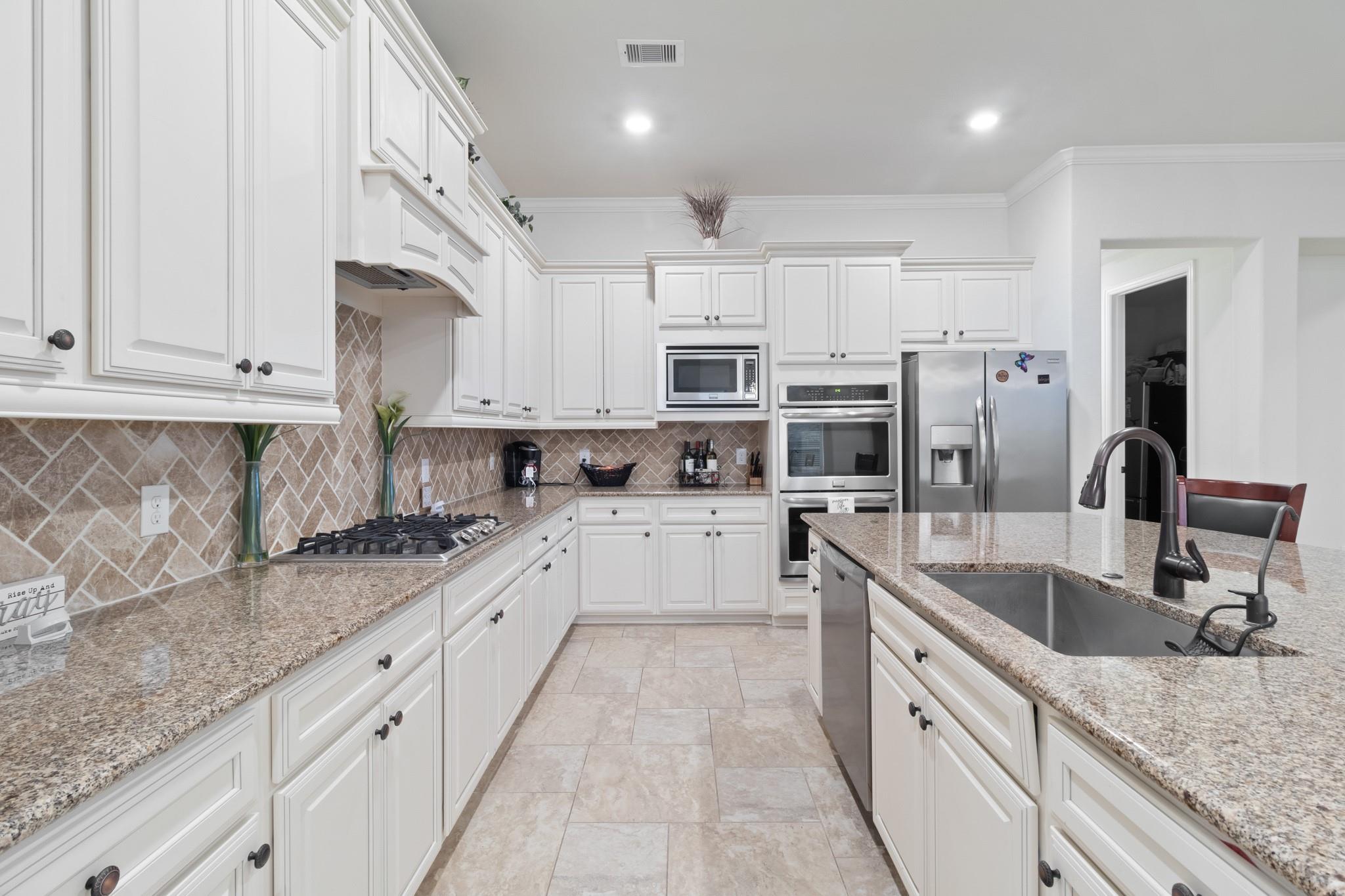 6714 Cottonwood Crest Lane