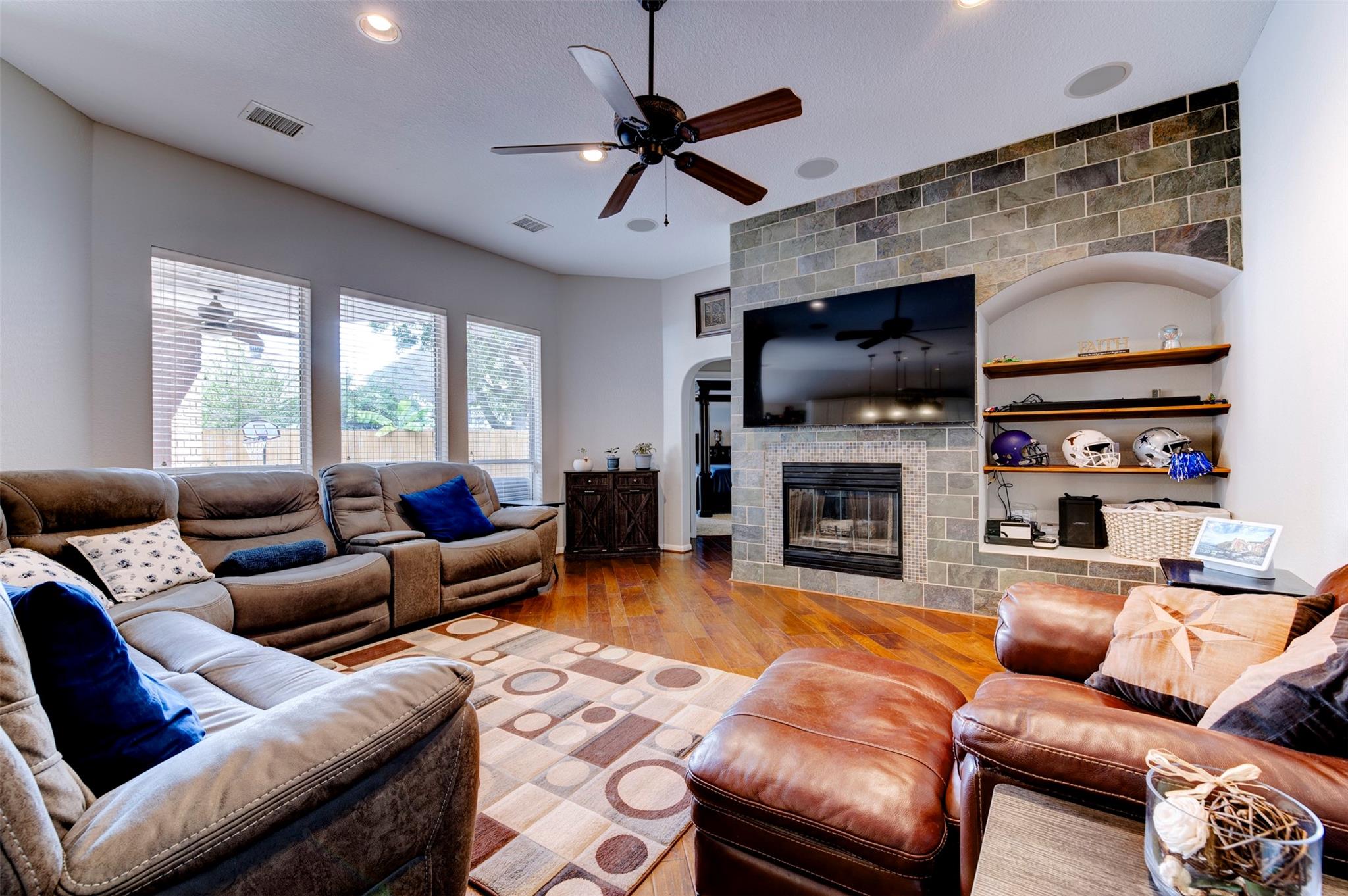 15210 Vista Heights Drive