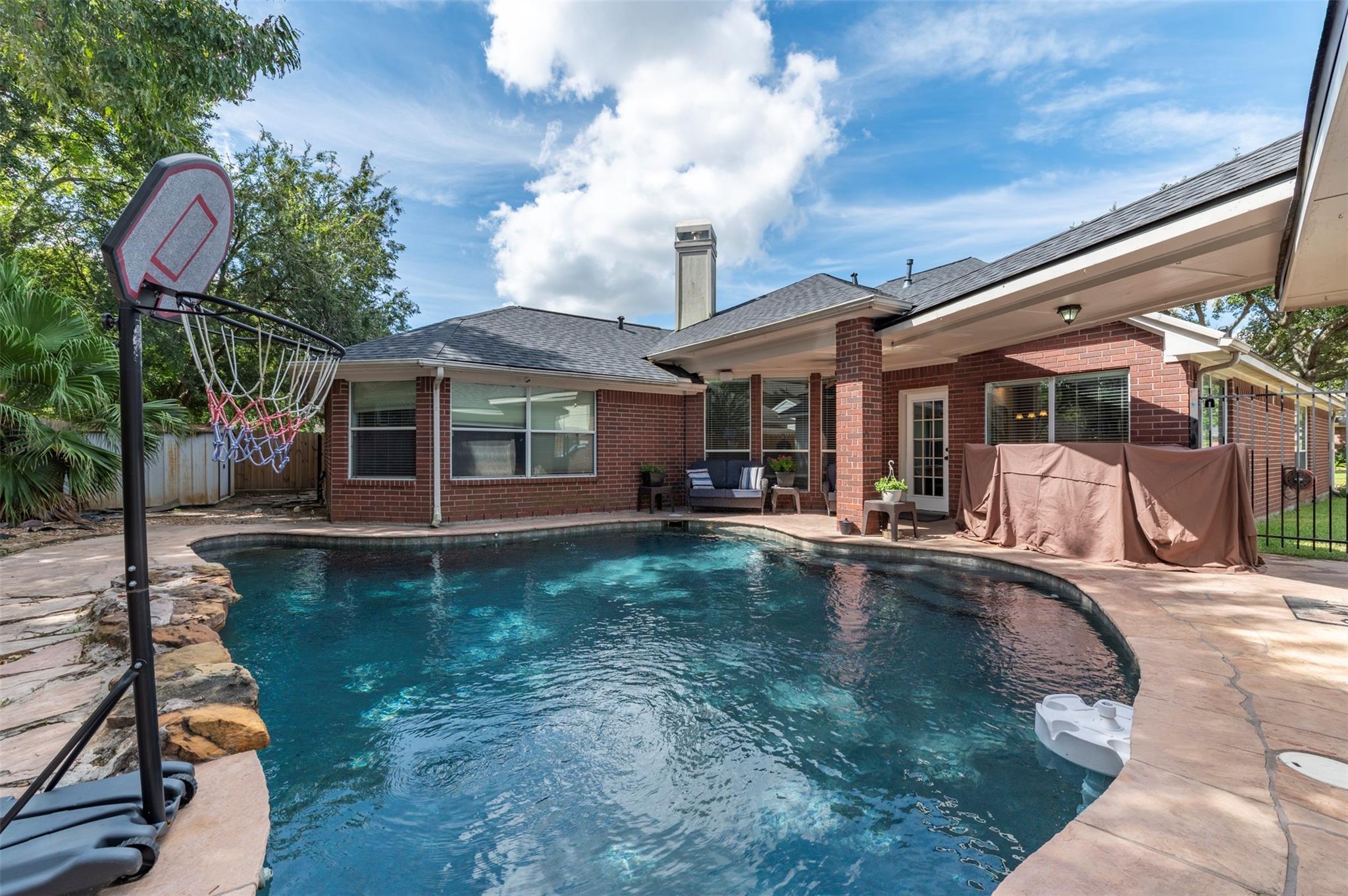 15210 Vista Heights Drive