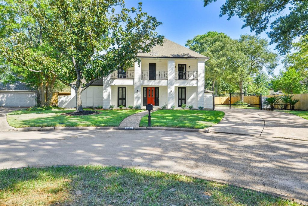 Photo of 8015 Pinehurst Trail Circle, Humble, TX 77346 (MLS # 58991270)