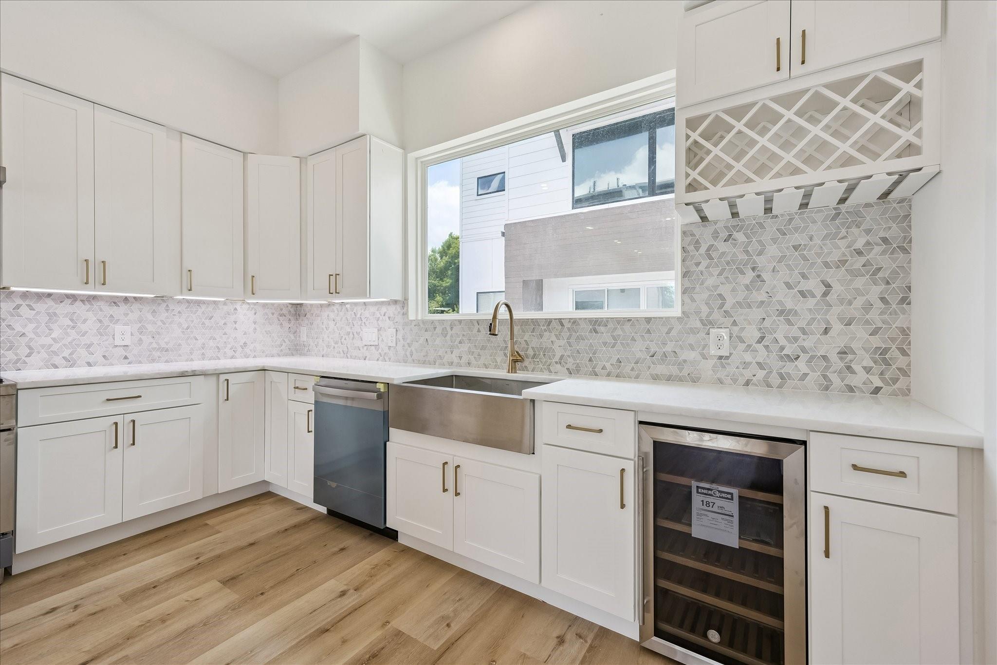 1034 W 17th St Street D