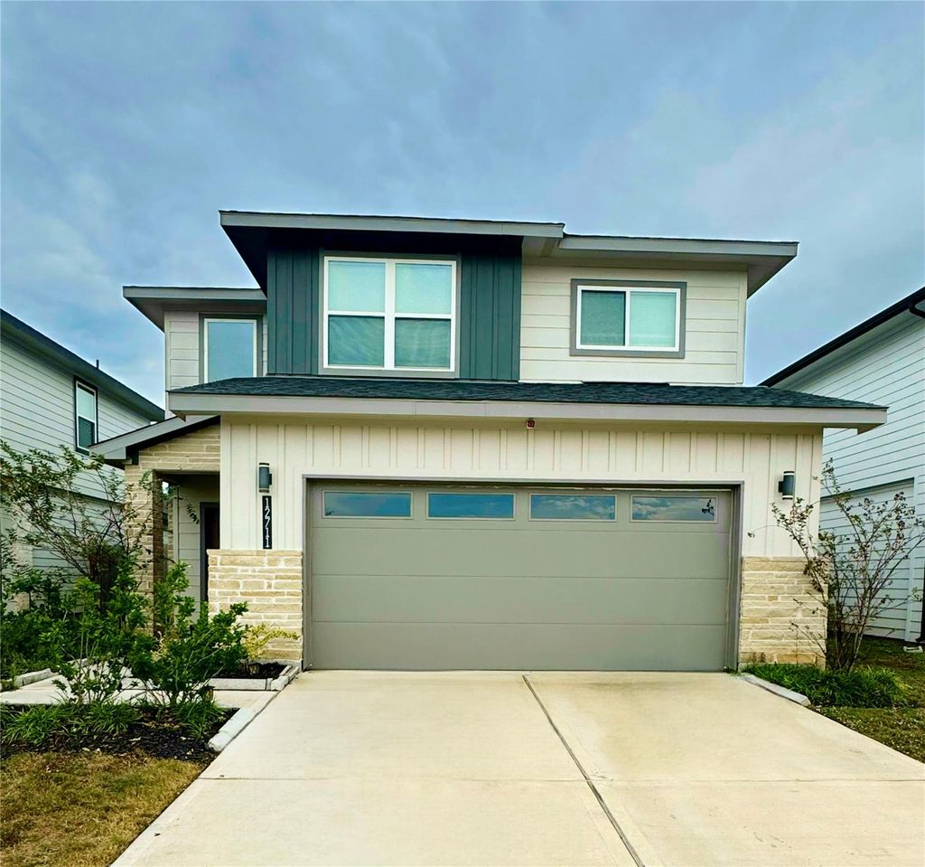 Photo of 12711 Basinghall Lane, Houston, TX 77047 (MLS # 28889041)