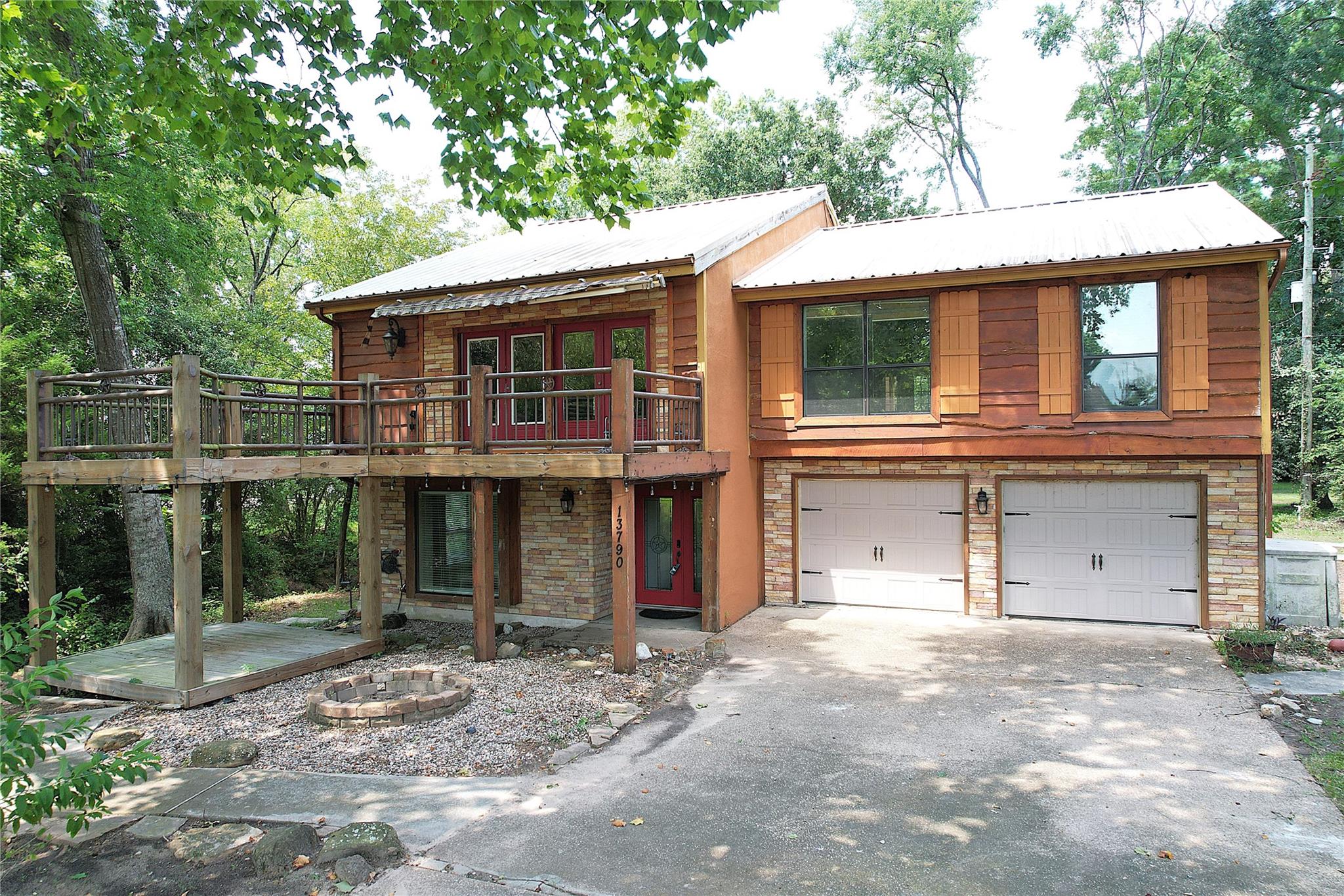 13790 Fm 830 Road