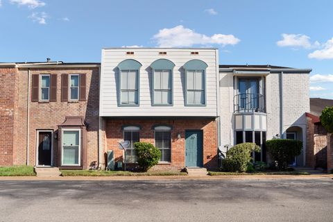 7700 Creekbend Drive 30 Houston TX 77071