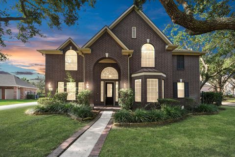 Photo of 11 Stone Terrace, Sugar Land, TX 77479 (MLS # 3893602)