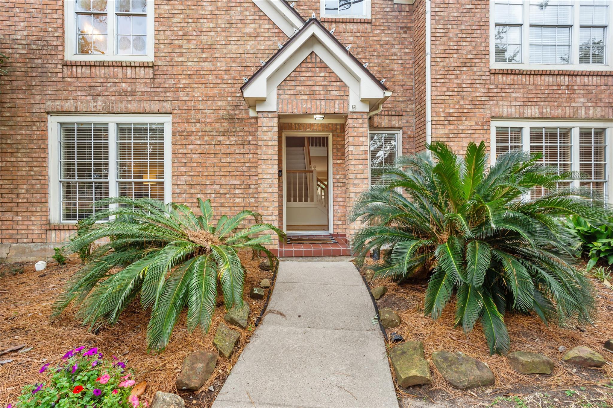 2005 Crescent Shore Drive