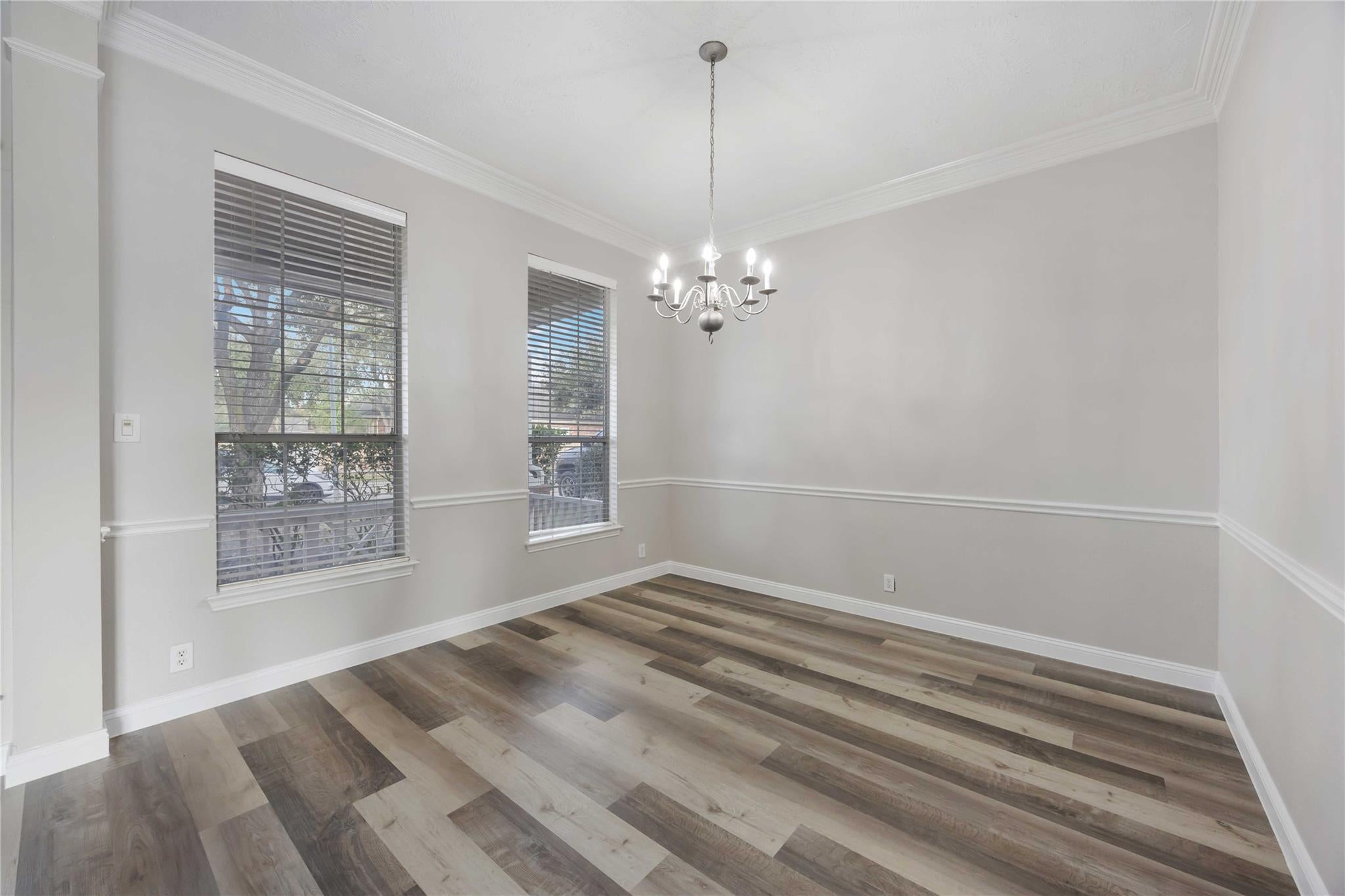 19311 Lincoln Heights Lane
