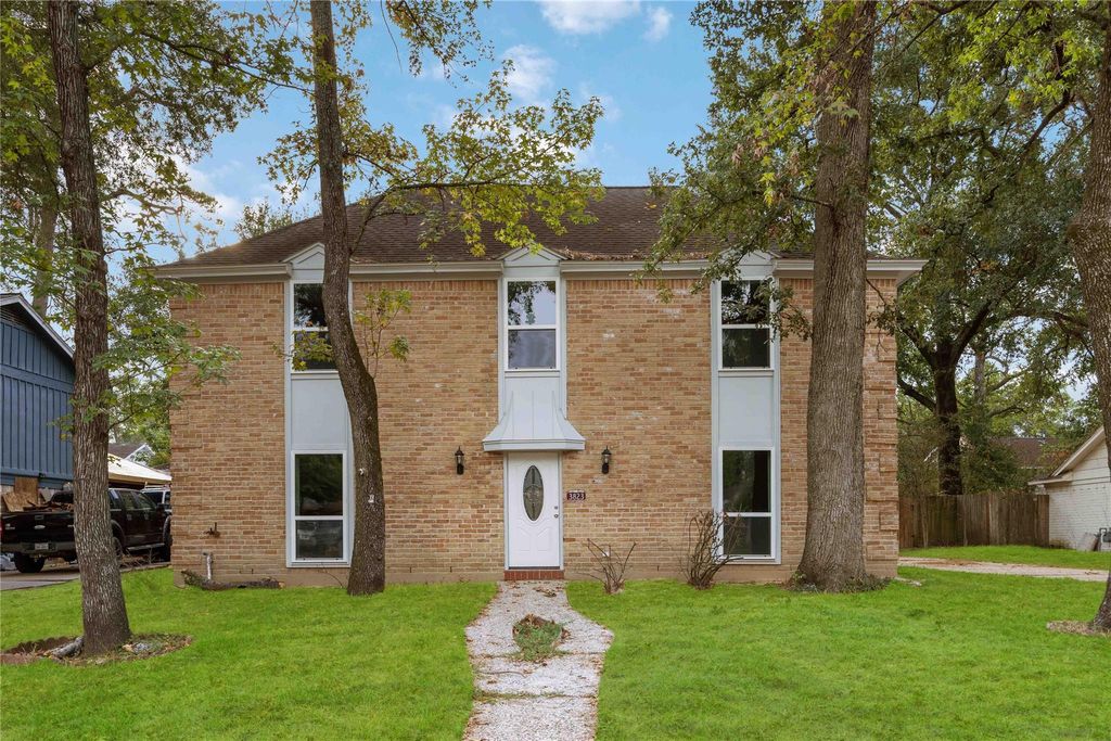Photo of 3823 Fernglade Dr DR, Houston, TX 77068 (MLS # 33757407)