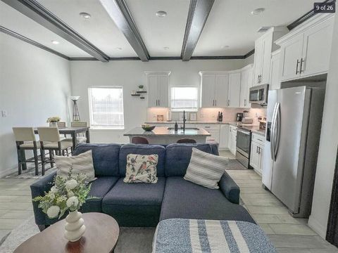 Multifamily For Rent - 3407 Sakowitz Street #B<br/> Houston, TX 77026