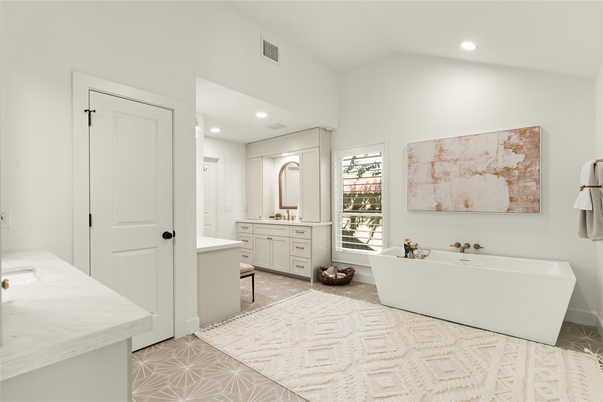 14 Lush Meadow Place