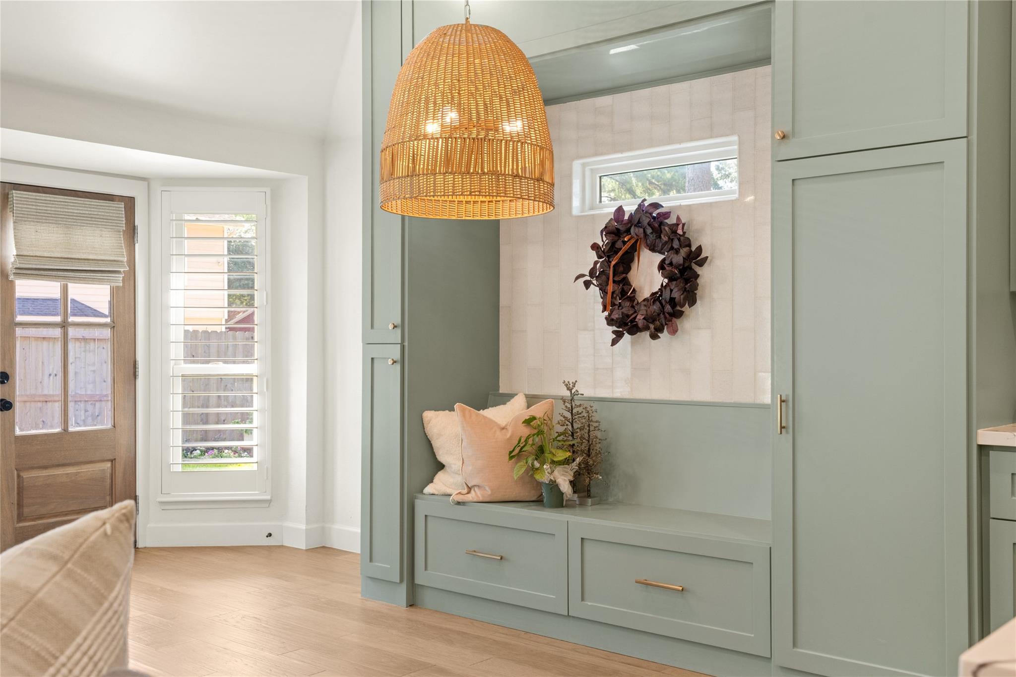 14 Lush Meadow Place