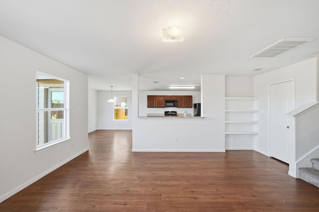 Photo of 726 Horseshoe Springs Lane, Houston, TX 77090 (MLS # 62742394)