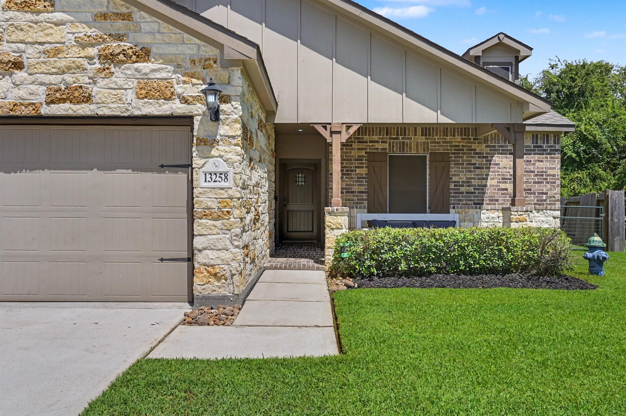 13258 Ridgeview