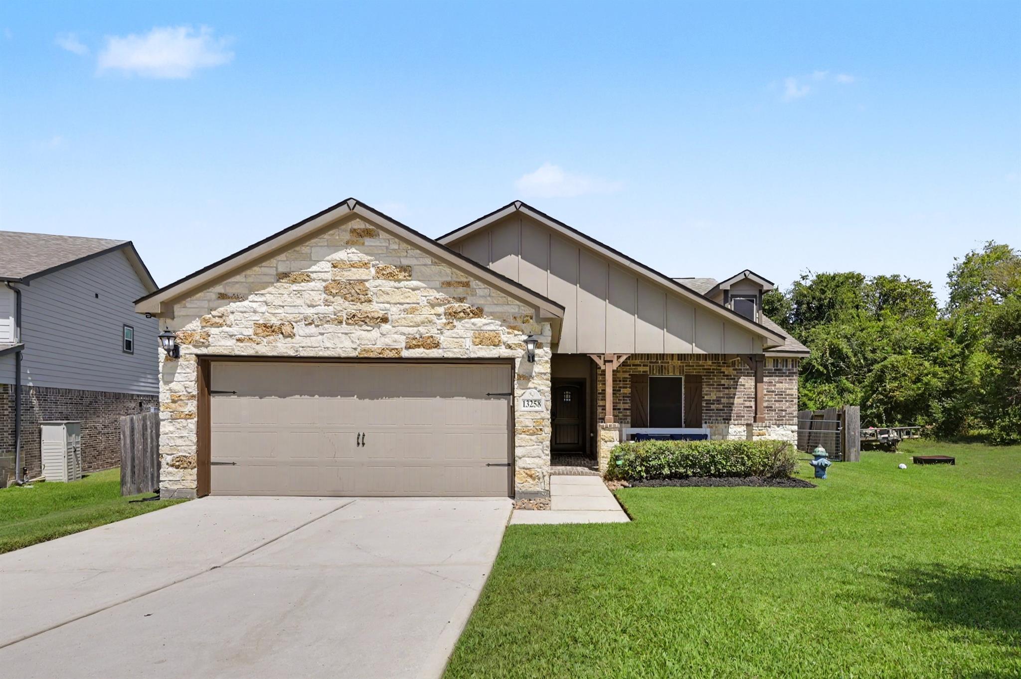 13258 Ridgeview