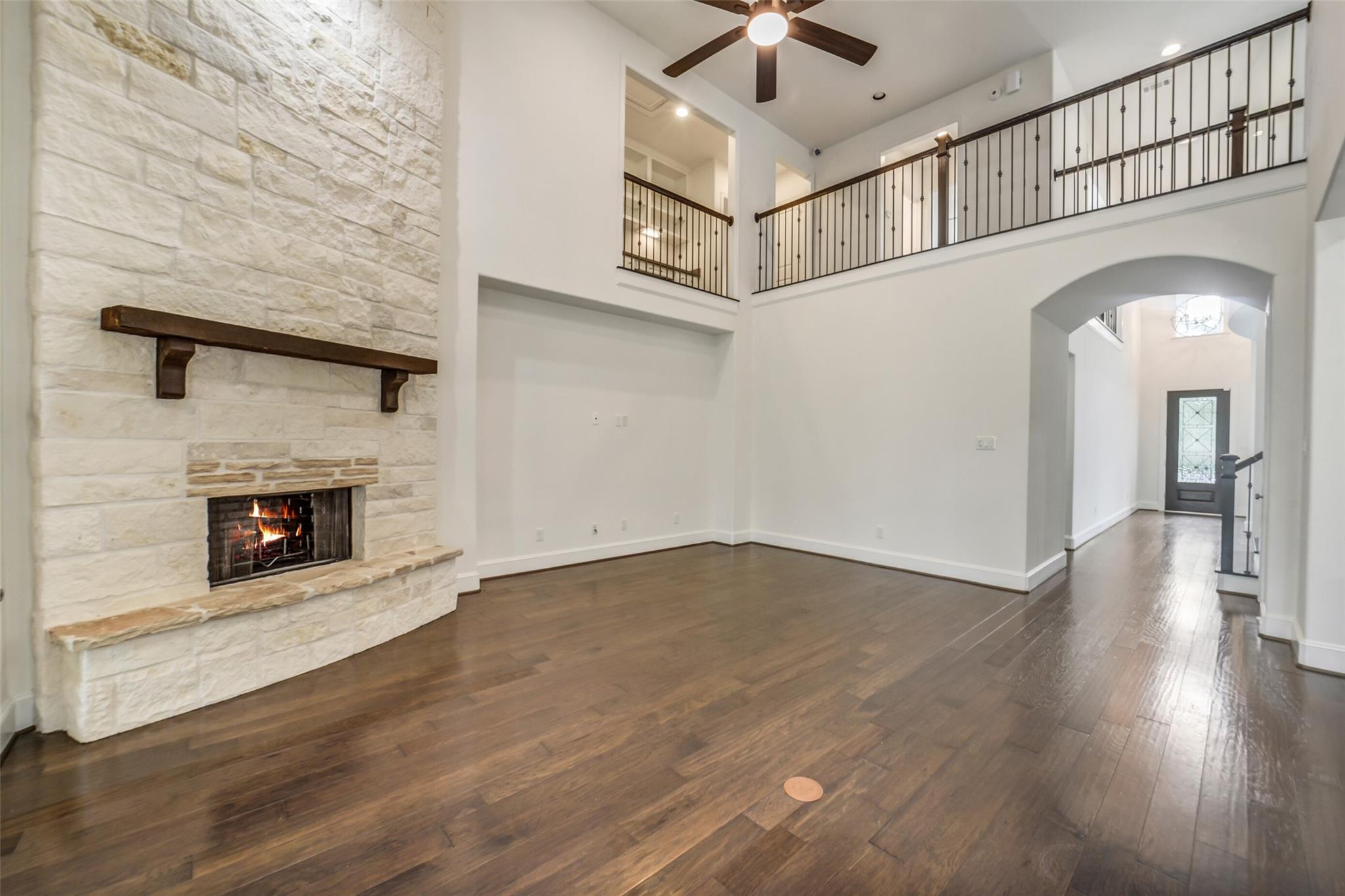 5923 Quiet Point Lane