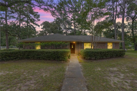 Photo of 30818 Meadow Wood Drive, Magnolia, TX 77354 (MLS # 43180087)