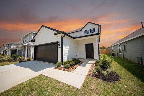 Photo of 2536 Hawks Eye Drive, Conroe, TX 77301 (MLS # 32825971)