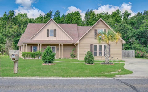 Photo of 314 Martin Luther King Street S, Ames, TX 77575 (MLS # 14189784)